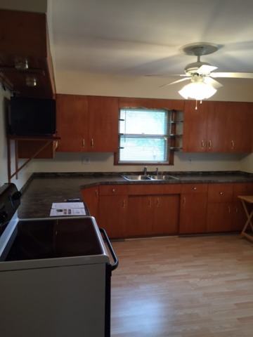 388 West Exchange Street Crete, IL 60417 - Photo 6 of 17