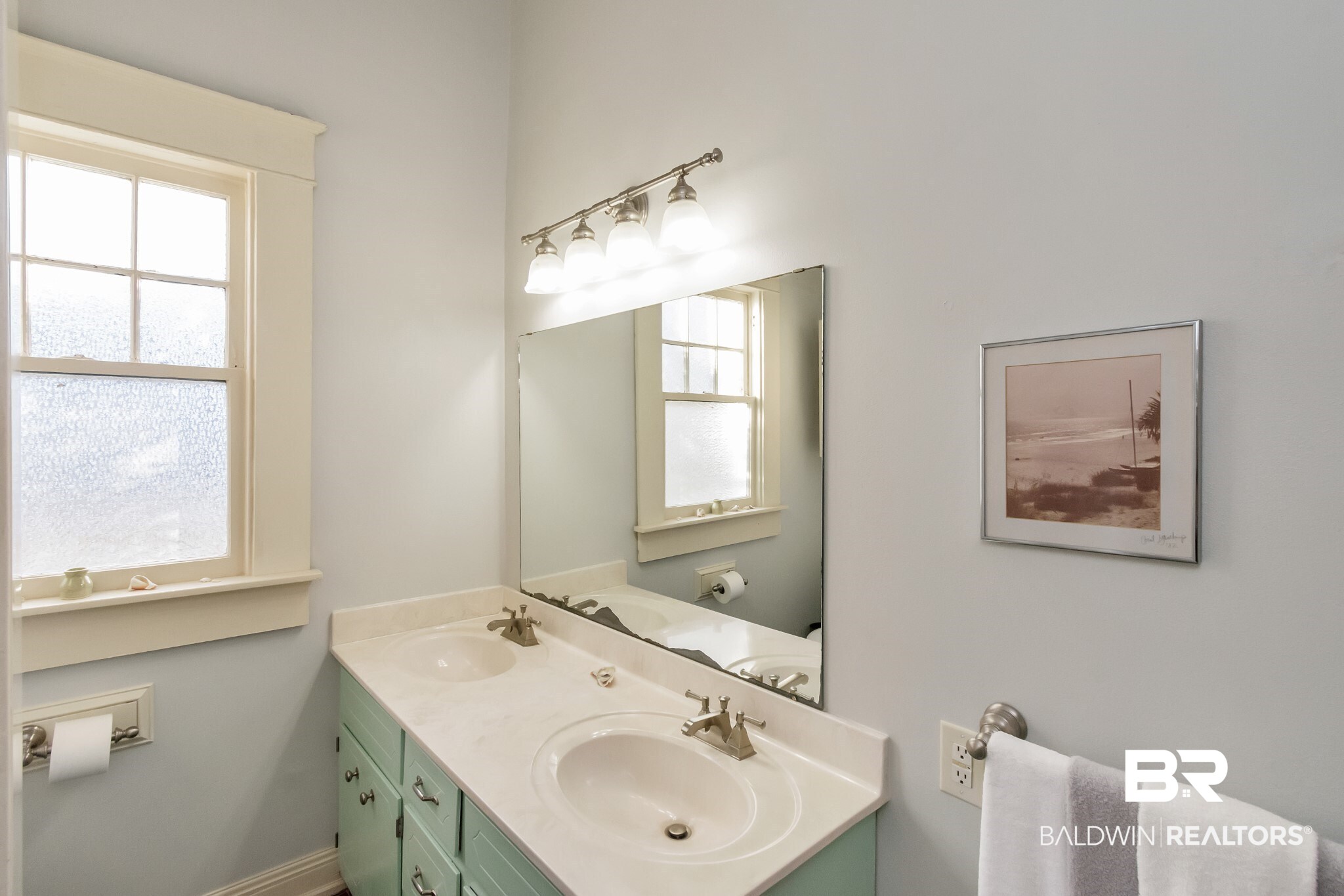 50 Semmes Avenue Mobile, AL 36604 - Photo 12 of 23 Bathroom includes double sinks