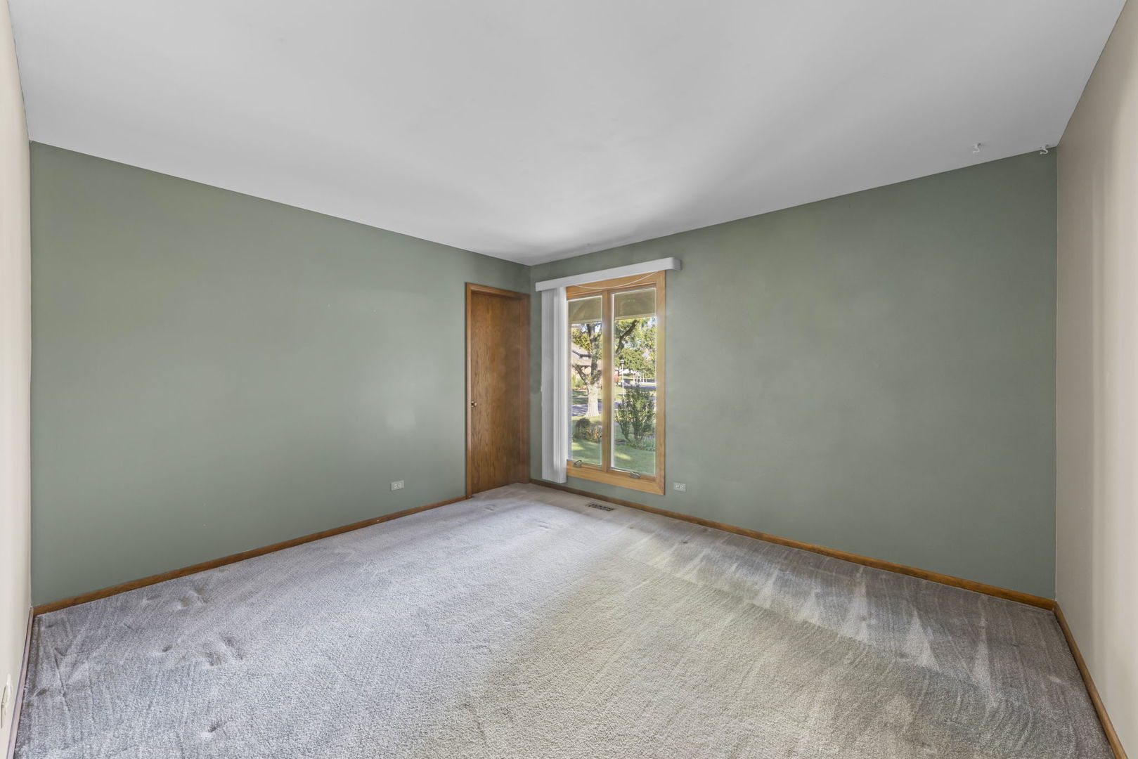 1913 Gladstone Drive Wheaton, IL 60189 - Photo 16 of 40