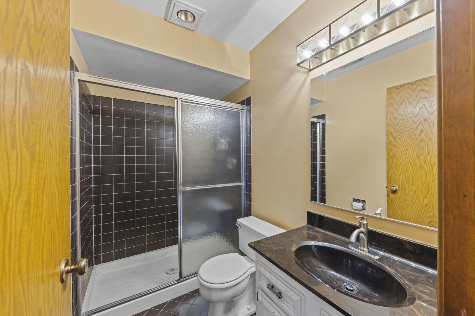 1913 Gladstone Drive Wheaton, IL 60189 - Photo 23 of 40