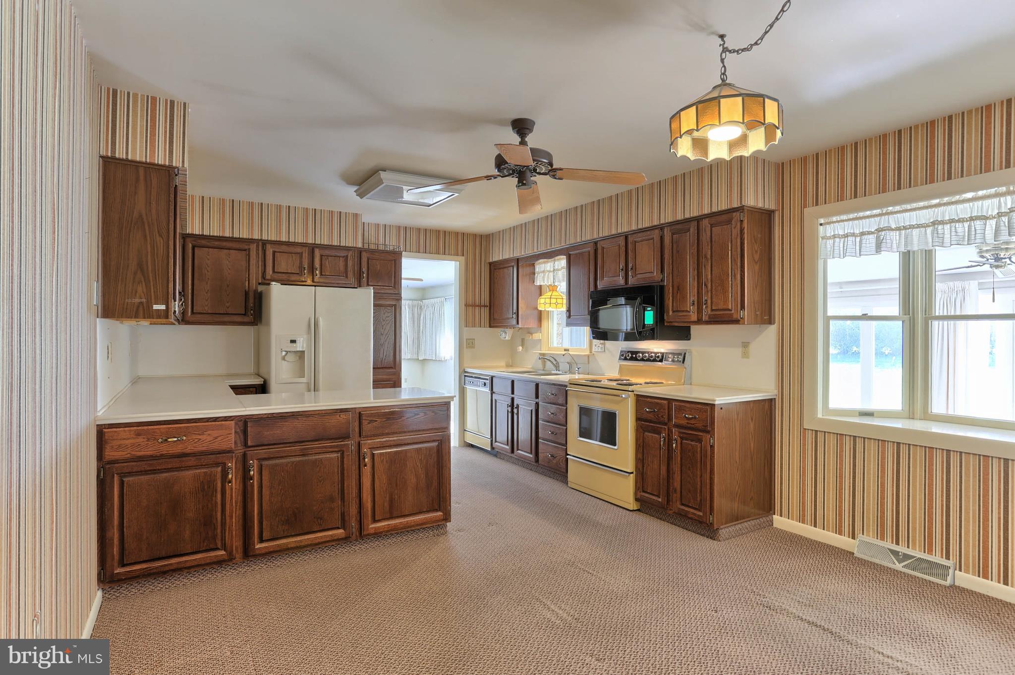 8 Carriage Road Palmyra, PA 17078 - Photo 11 of 34 Gallery Image 11