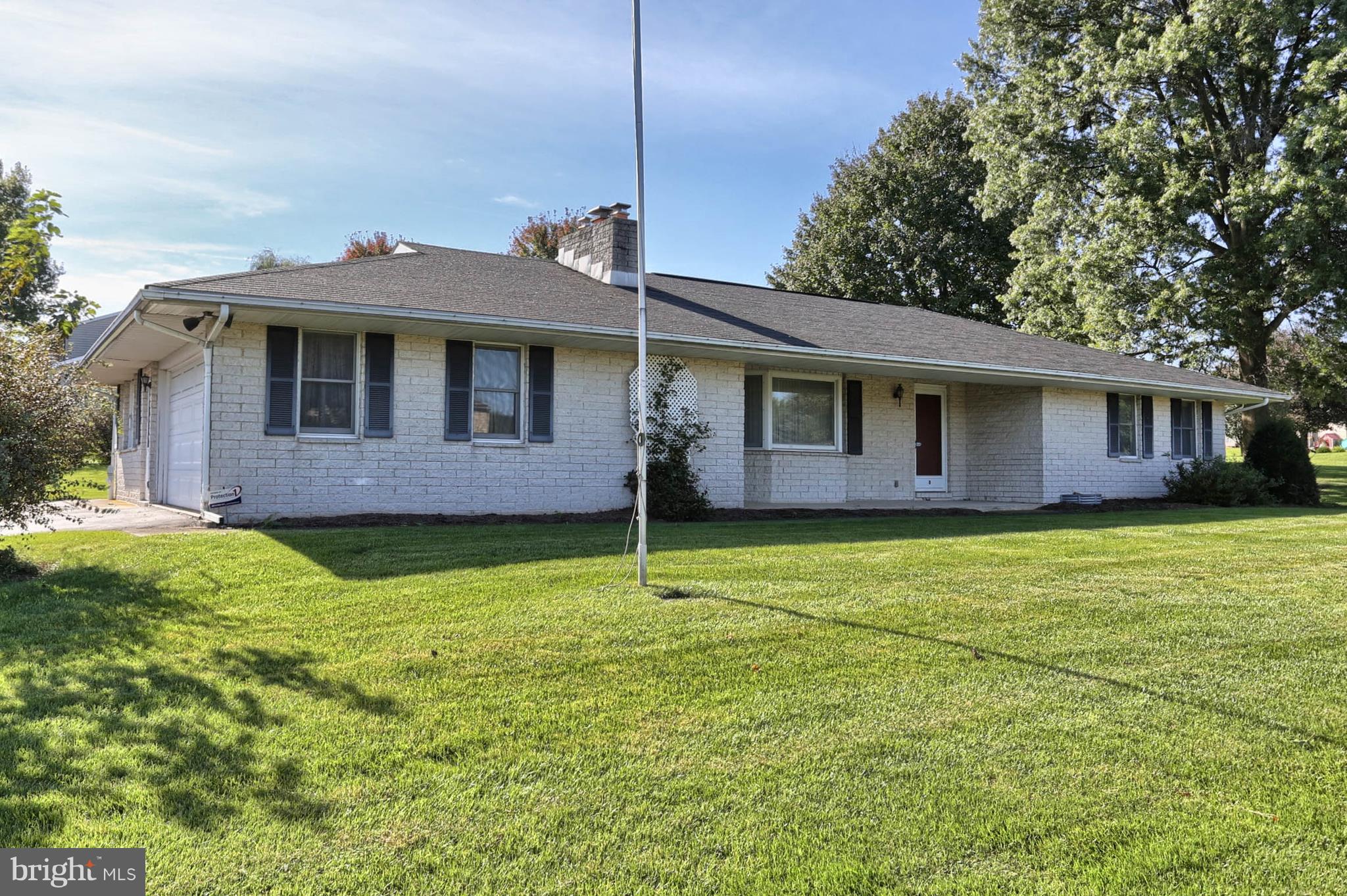 8 Carriage Road Palmyra, PA 17078 - Photo 3 of 34 Gallery Image 3