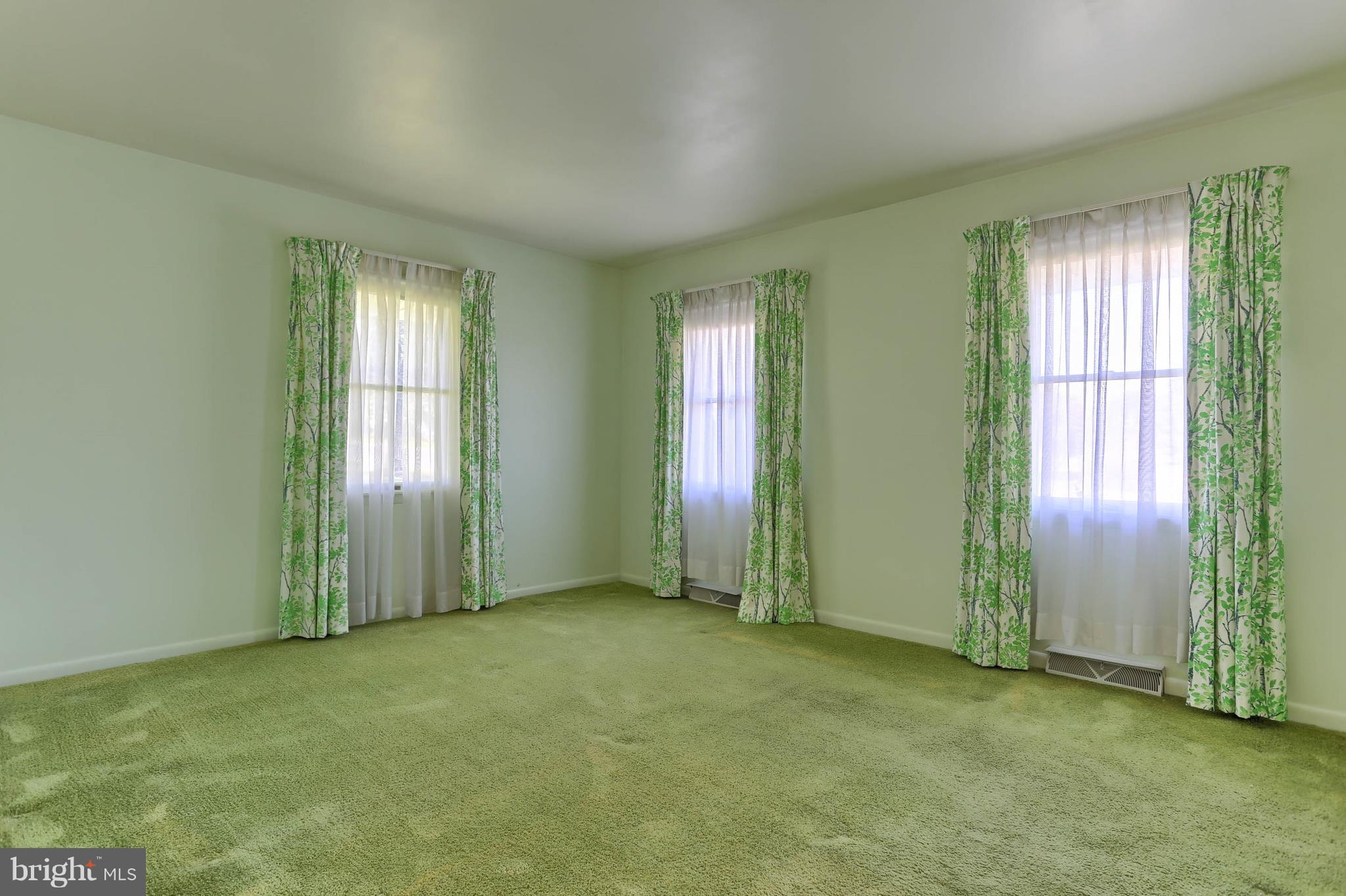8 Carriage Road Palmyra, PA 17078 - Photo 23 of 34 Gallery Image 23