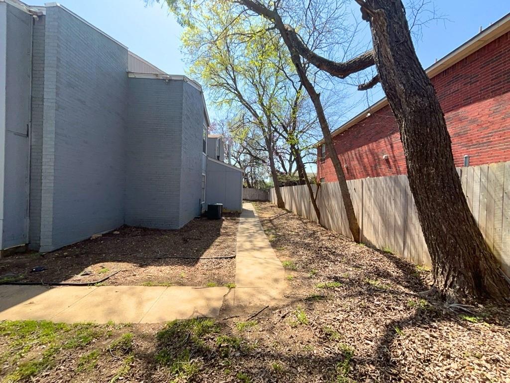 219 Fry Street, Unit 10 Denton, TX 76201 - Photo 4 of 5