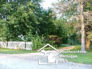 12006 Jackman Road Temperance, MI 48182 - Photo 8 of 33 592751-7.JPG