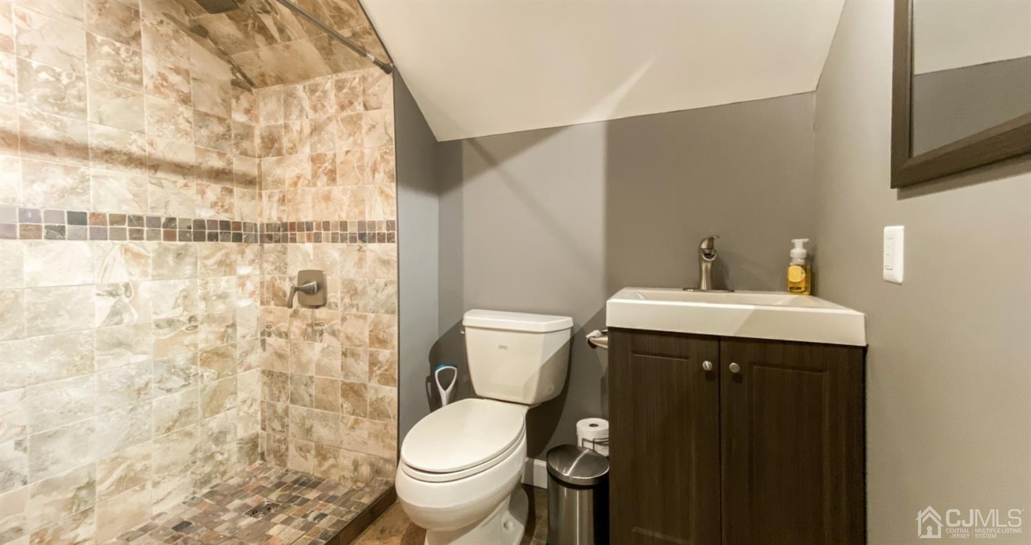30 Lynnwood Road Edison, NJ 08820 - Photo 19 of 29
