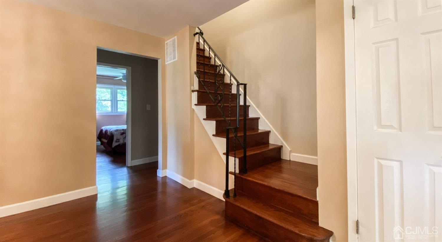 30 Lynnwood Road Edison, NJ 08820 - Photo 4 of 29