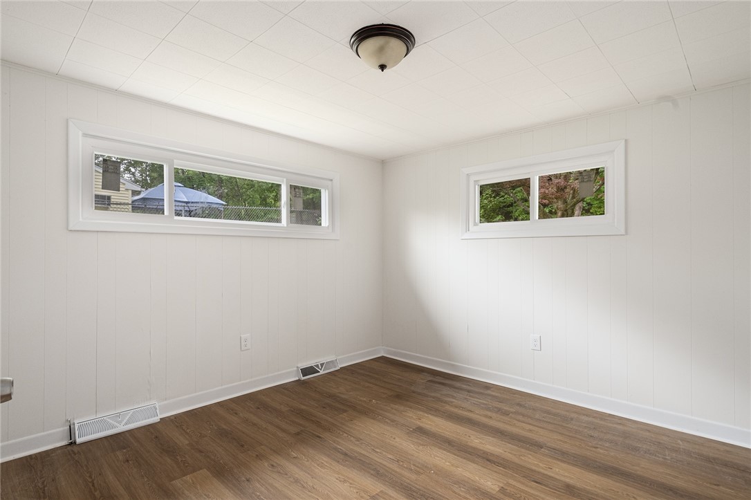 613 Prospect Street Woonsocket, RI 02895 - Photo 18 of 33