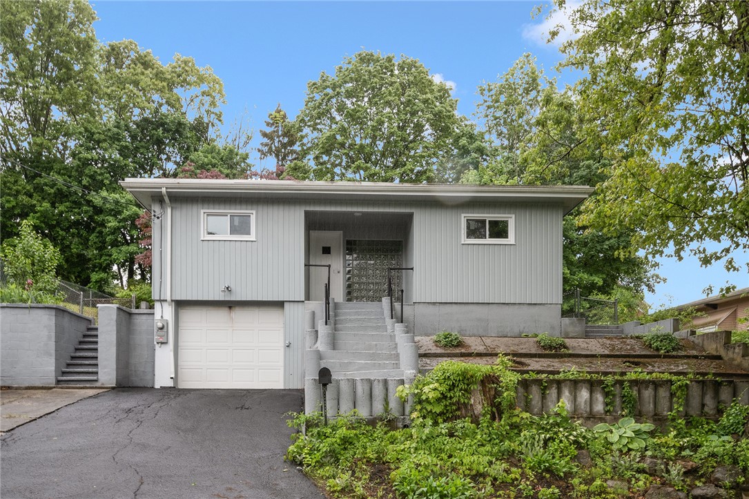 613 Prospect Street Woonsocket, RI 02895 - Photo 2 of 33