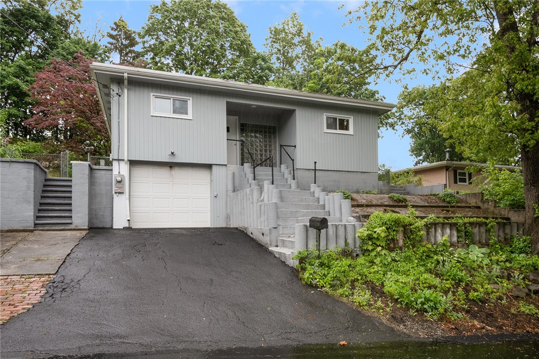 613 Prospect Street Woonsocket, RI 02895 - Photo 3 of 33