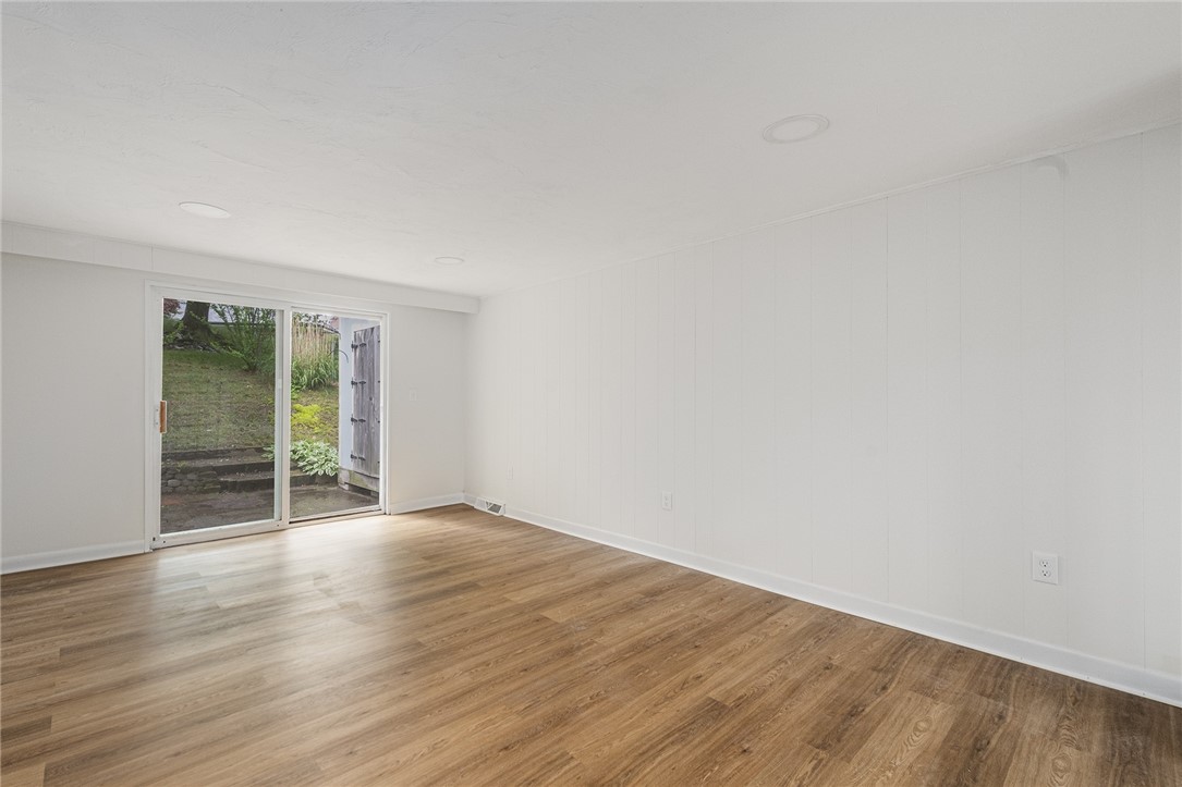 613 Prospect Street Woonsocket, RI 02895 - Photo 9 of 33