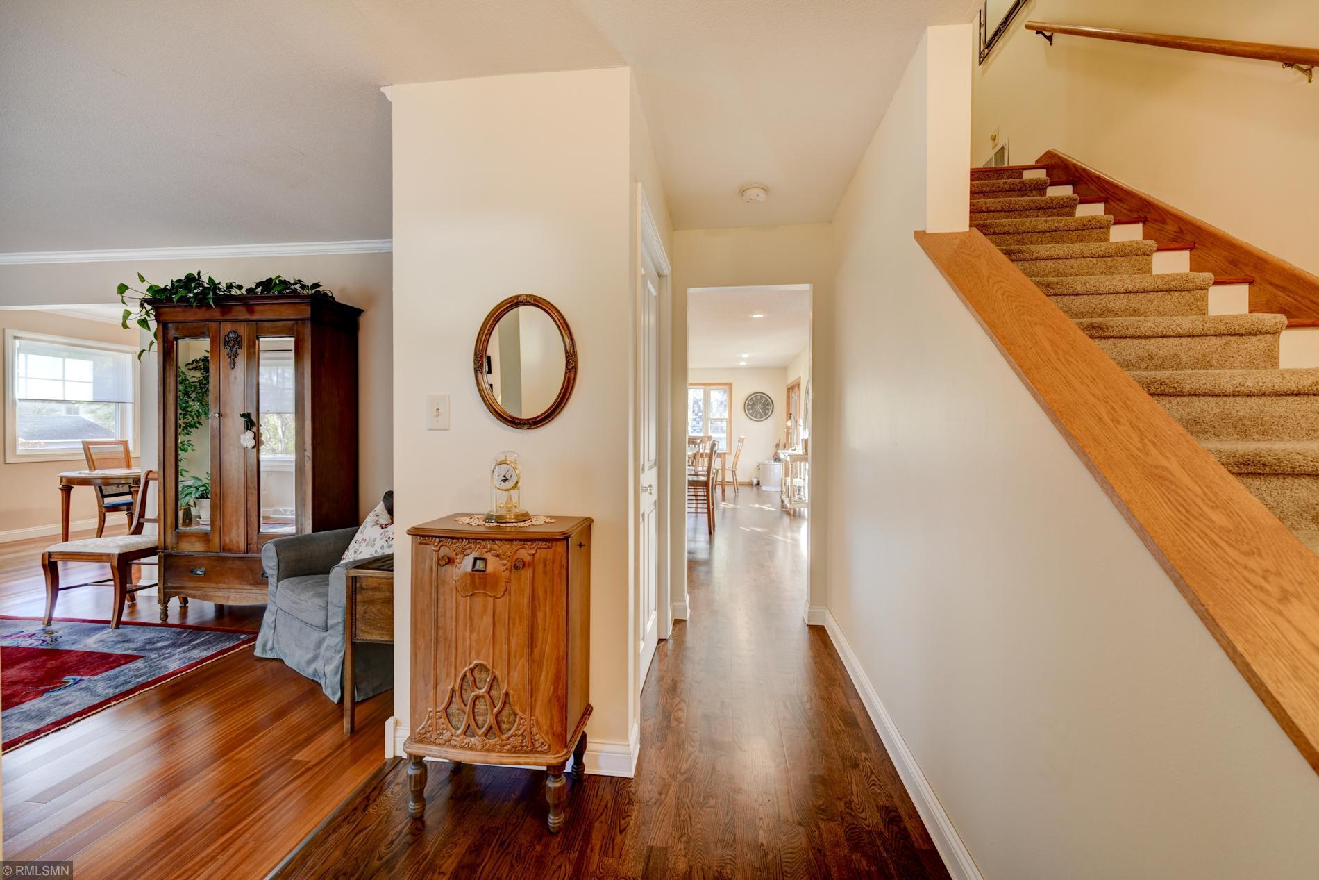 816 Halliday Road St. Cloud, MN 56301 - Photo 4 of 40