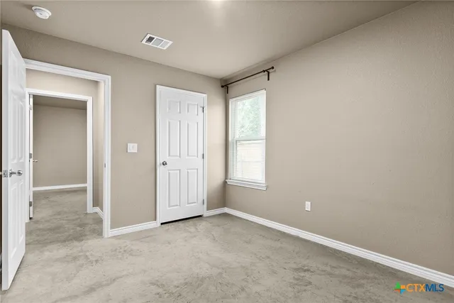 $1,400 | 2011 Wood Street, Killeen, TX 76541