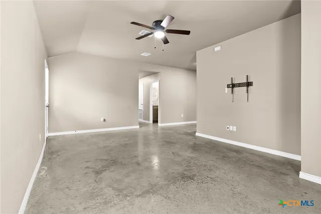 $1,400 | 2011 Wood Street, Killeen, TX 76541