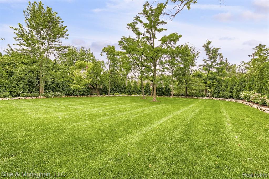 1158 West Maple Road Birmingham, MI 48009 - Photo 68 of 77
