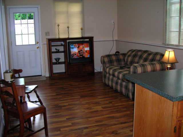 185 Deerfield Road Columbus, OH 43228 - Photo 8 of 10 Gallery Image 8