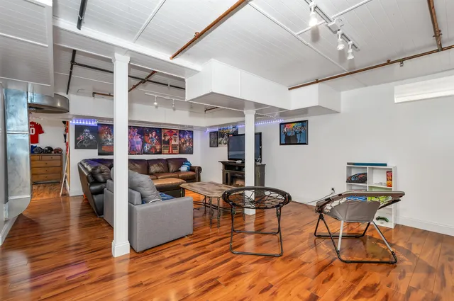 $999,000 | 4 Black Bear Court, Lebanon, NH 03784