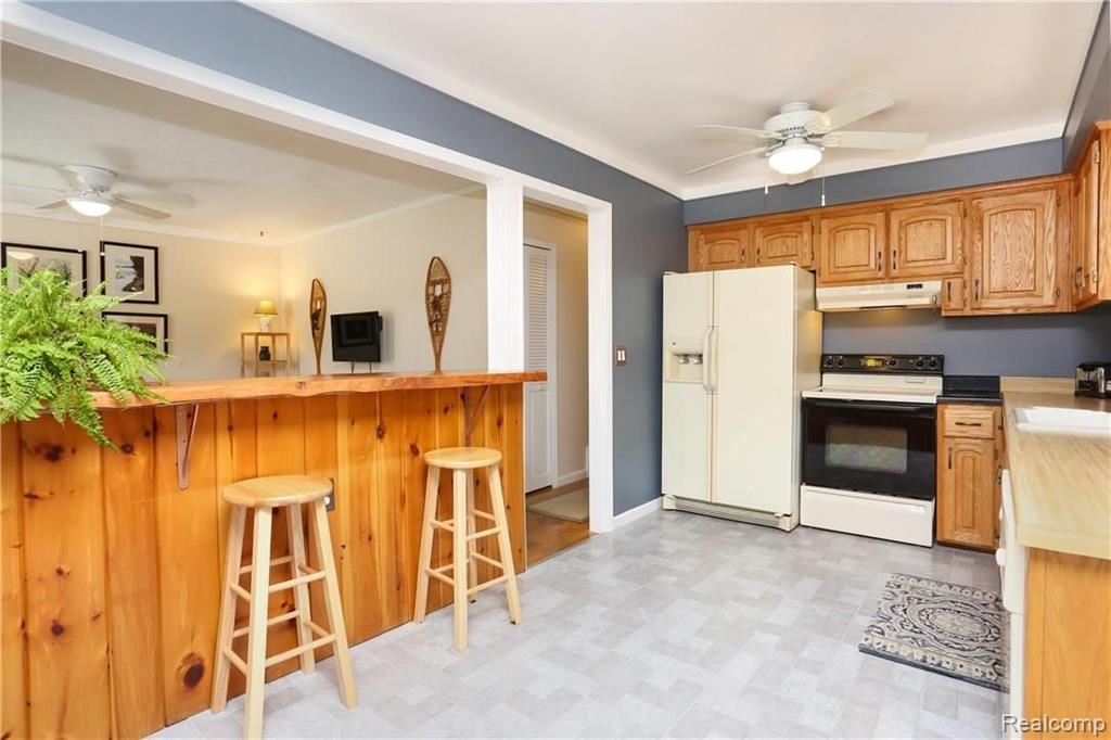 2966 Cumberland Road Berkley, MI 48072 - Photo 12 of 32