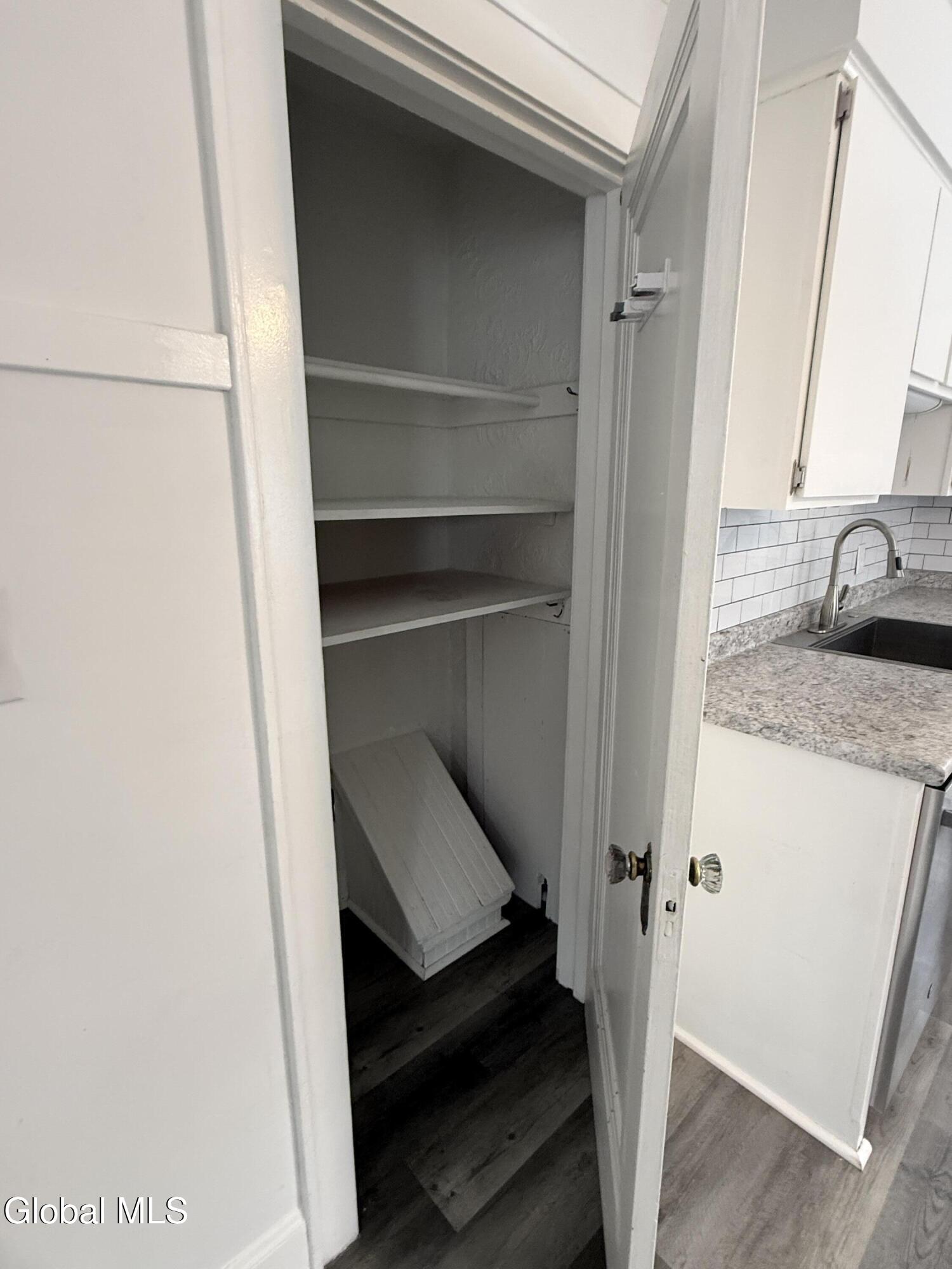 236 Glenmont Road Bethlehem, NY 12077 - Photo 31 of 55 Photo Dec 12 2025, 12 52 24 PM