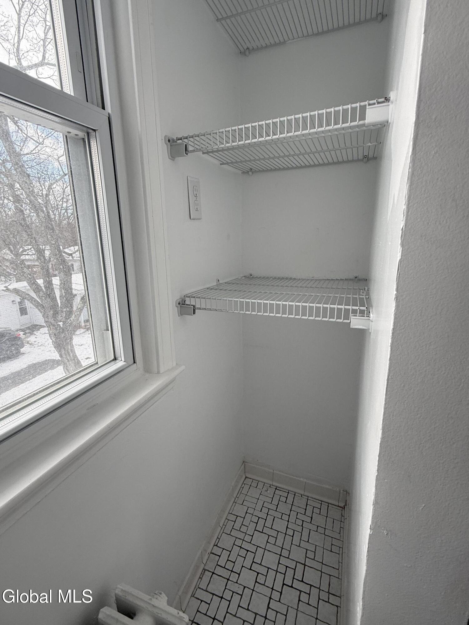 236 Glenmont Road Bethlehem, NY 12077 - Photo 37 of 55 Photo Dec 12 2025, 12 53 33 PM