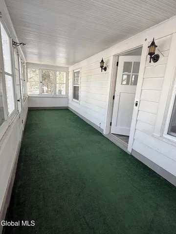 $585,000 | 236 Glenmont Road, Bethlehem, NY 12077