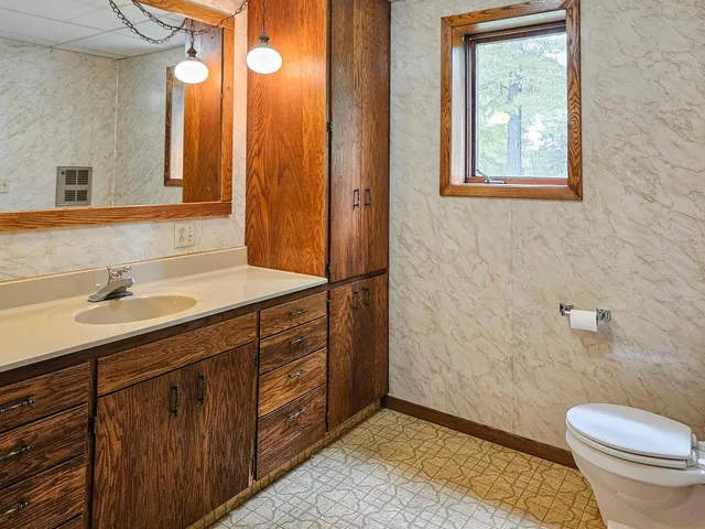 $699,900 | 40289 Aerovilla Road, Perham, MN 56573