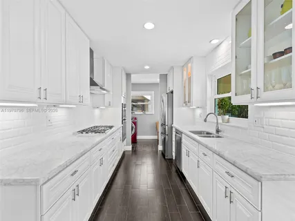 $1,089,000 | 4231 Northeast 16th Avenue, Oakland Park, FL 33334