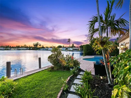 $1,149,000 | 4231 Northeast 16th Avenue, Oakland Park, FL 33334