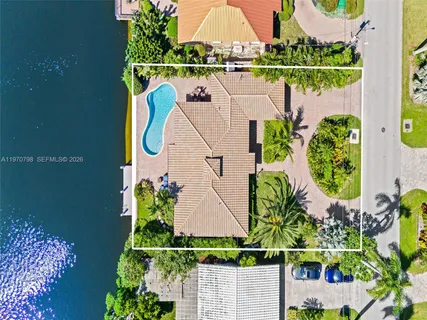 $1,089,000 | 4231 Northeast 16th Avenue, Oakland Park, FL 33334