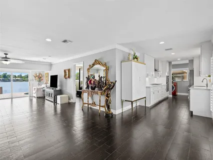 $1,089,000 | 4231 Northeast 16th Avenue, Oakland Park, FL 33334