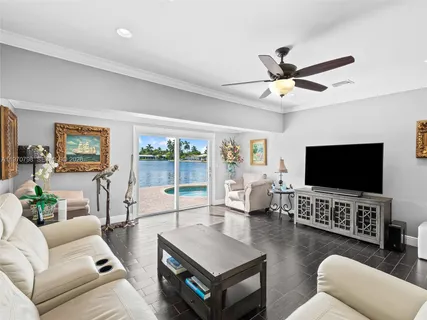 $1,149,000 | 4231 Northeast 16th Avenue, Oakland Park, FL 33334