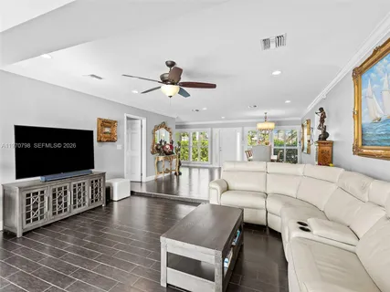 $1,089,000 | 4231 Northeast 16th Avenue, Oakland Park, FL 33334