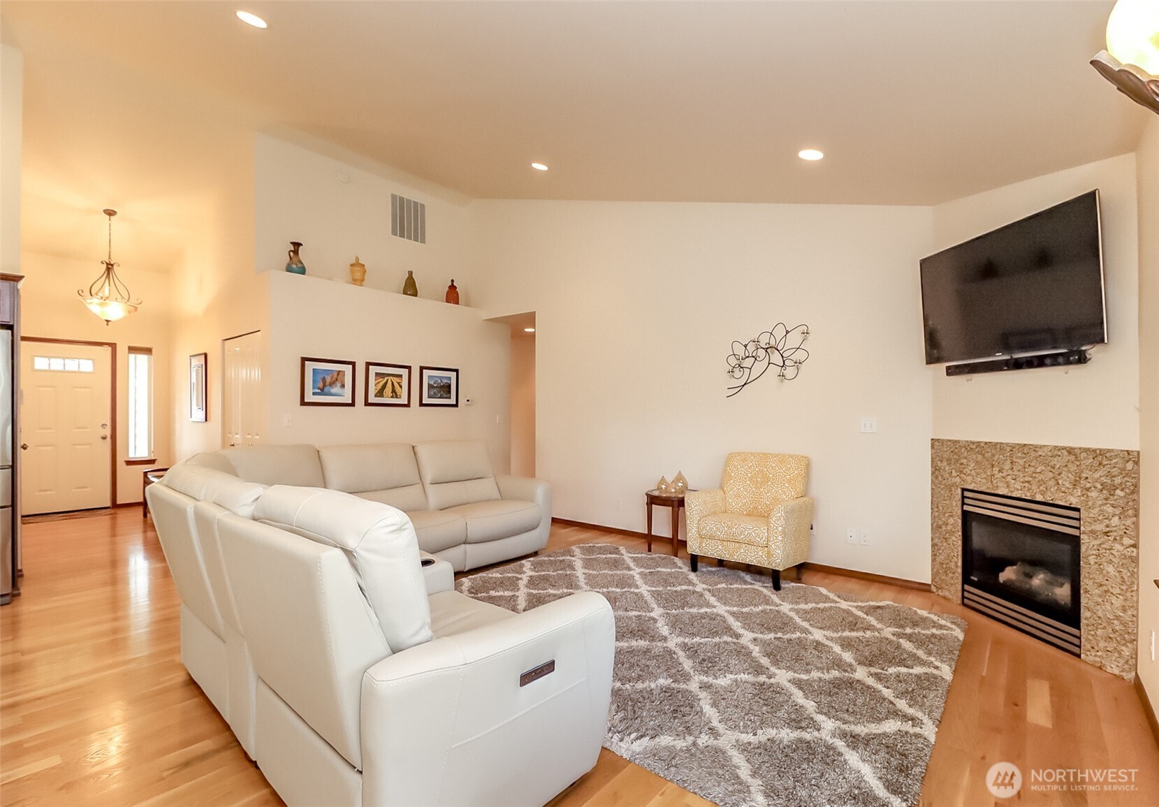 315 Dennis Way Monroe, WA 98272 - Photo 12 of 37 a living room with furniture and a flat screen tv