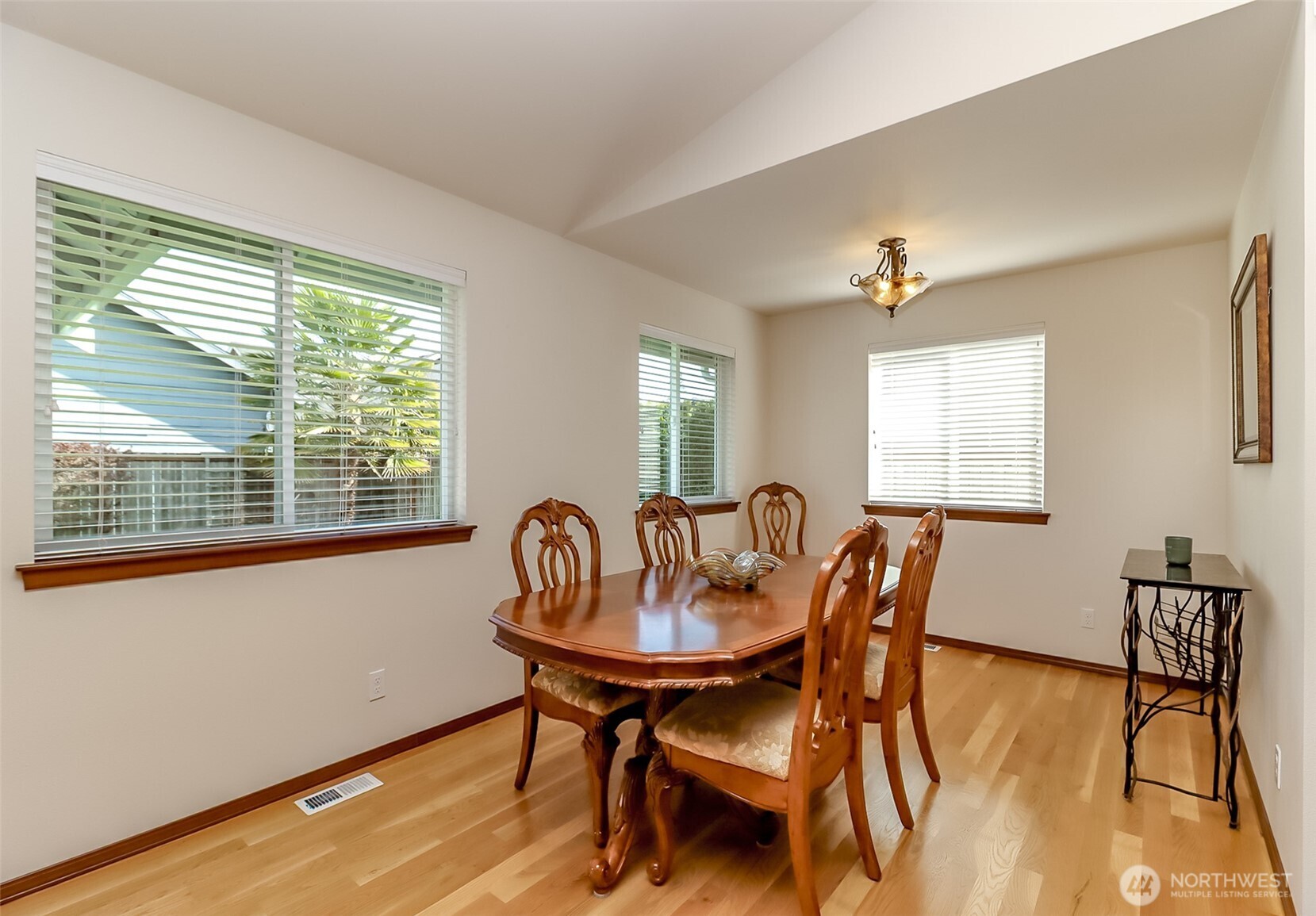 315 Dennis Way Monroe, WA 98272 - Photo 16 of 37 a dining room with furniture and window