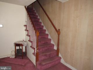 913 Stamford Road Baltimore, MD 21229 - Photo 7 of 24