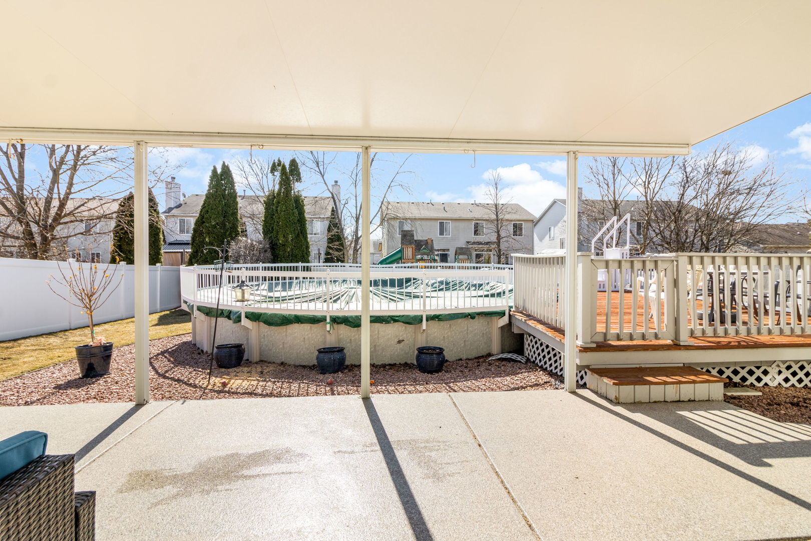 16641 West Oneida Drive Lockport, IL 60441 - Photo 24 of 24 a large bathroom with a tub and sink