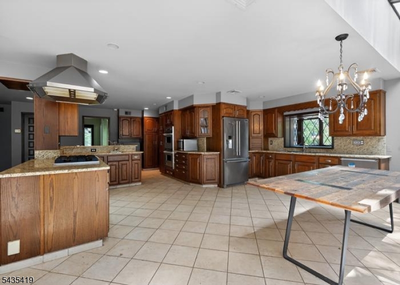 1410 Raritan Road Scotch Plains, NJ 07076 - Photo 6 of 20