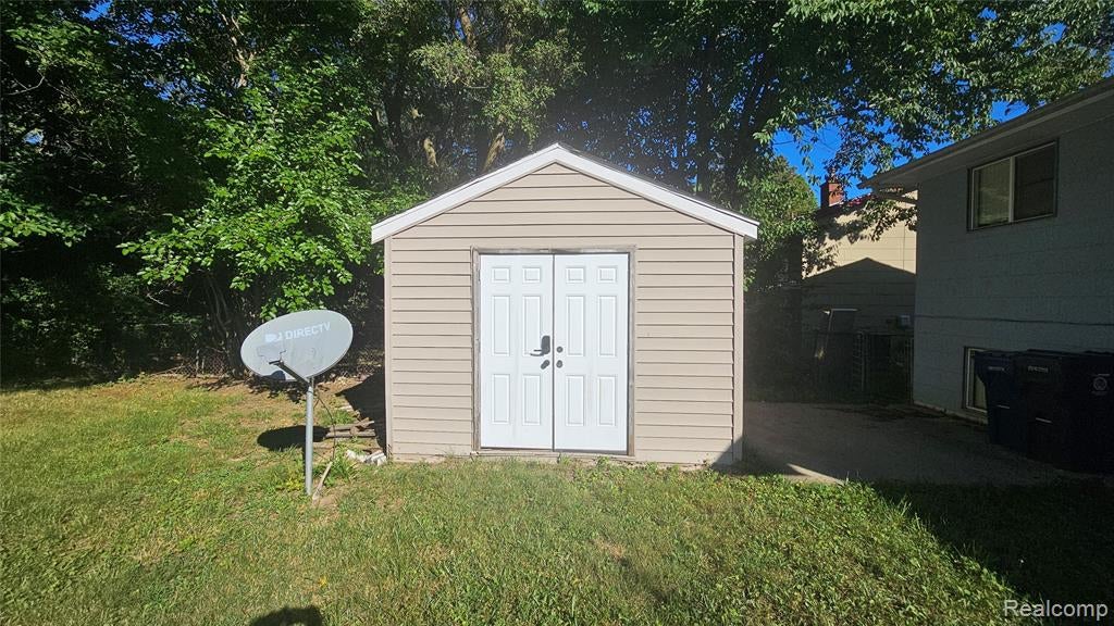 3024 Raskob Street Flint, MI 48504 - Photo 2 of 19 Gallery Image 2