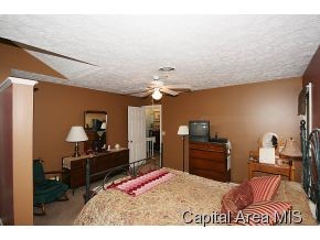 86 Country Place Springfield, IL 62703 - Photo 11 of 21