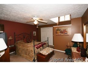 86 Country Place Springfield, IL 62703 - Photo 12 of 21