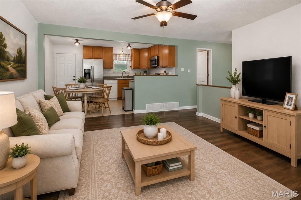 2101 Linnus Drive High Ridge, MO 63049 - Photo 7 of 37 Gallery Image 7