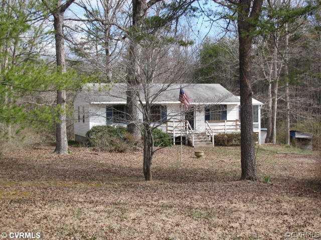 2390 Sheppard Town Road Maidens, VA 23102 - Photo 8 of 12 a view of a town with sitting area
