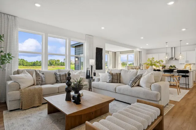 $739,900 | 14820 105th Place North, Maple Grove, MN 55369