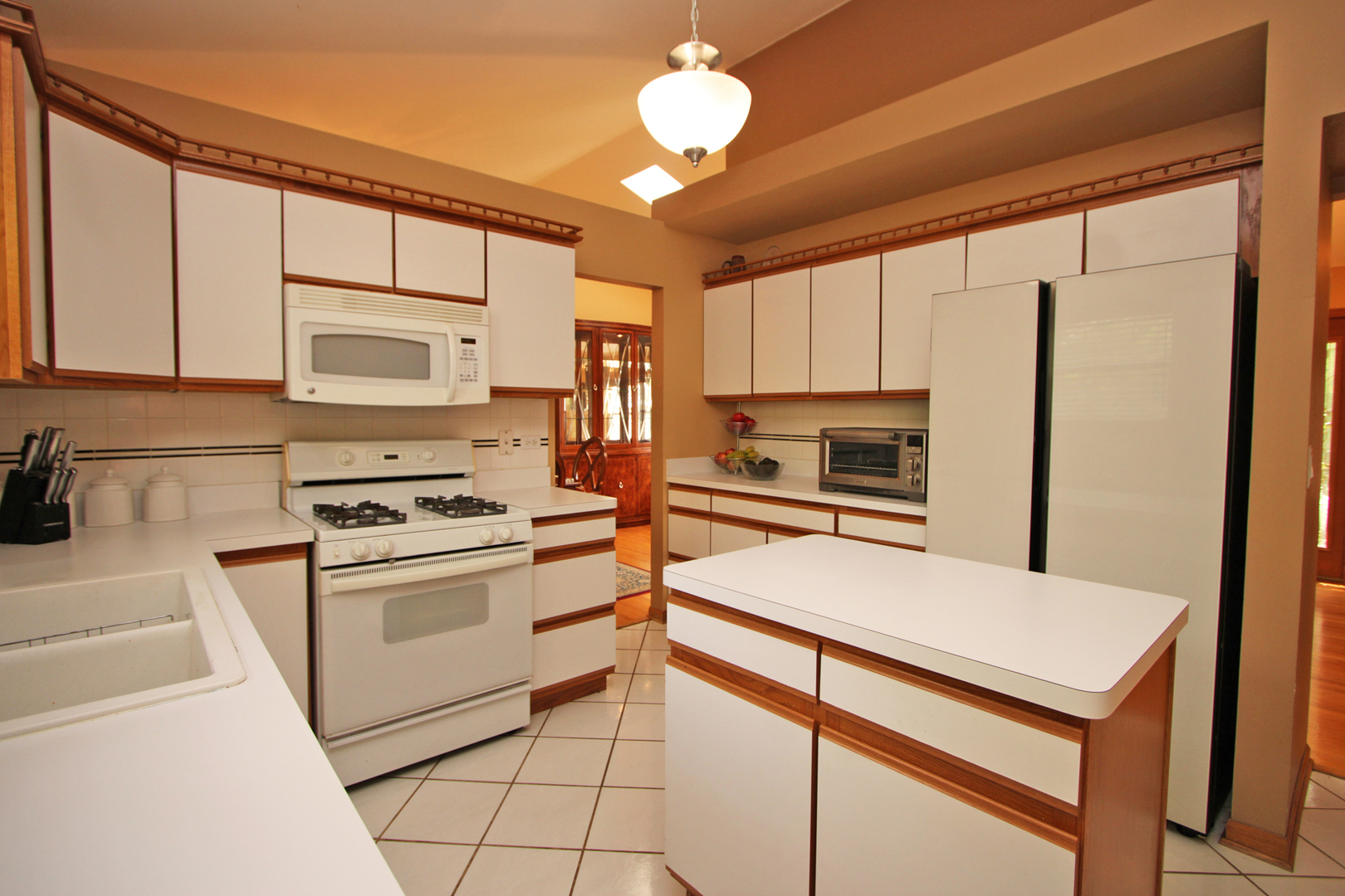 464 Farm Bridge Road Lake Zurich, IL 60047 - Photo 9 of 38