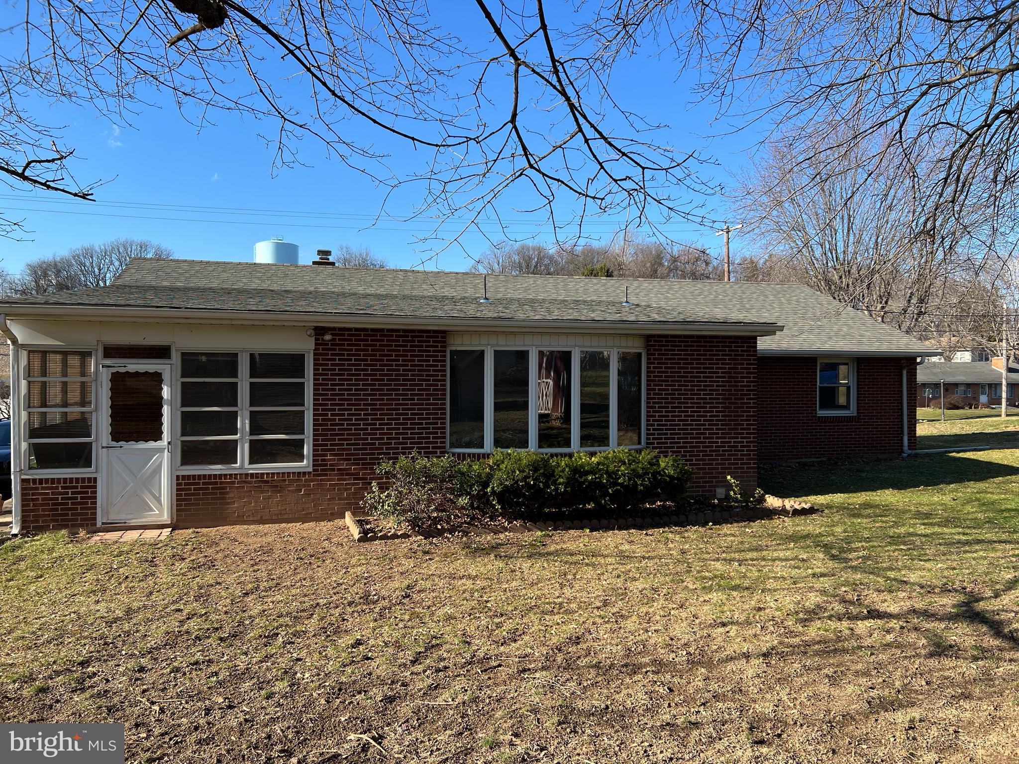 188 West Hanover Street Spring Grove, PA 17362 - Photo 3 of 26