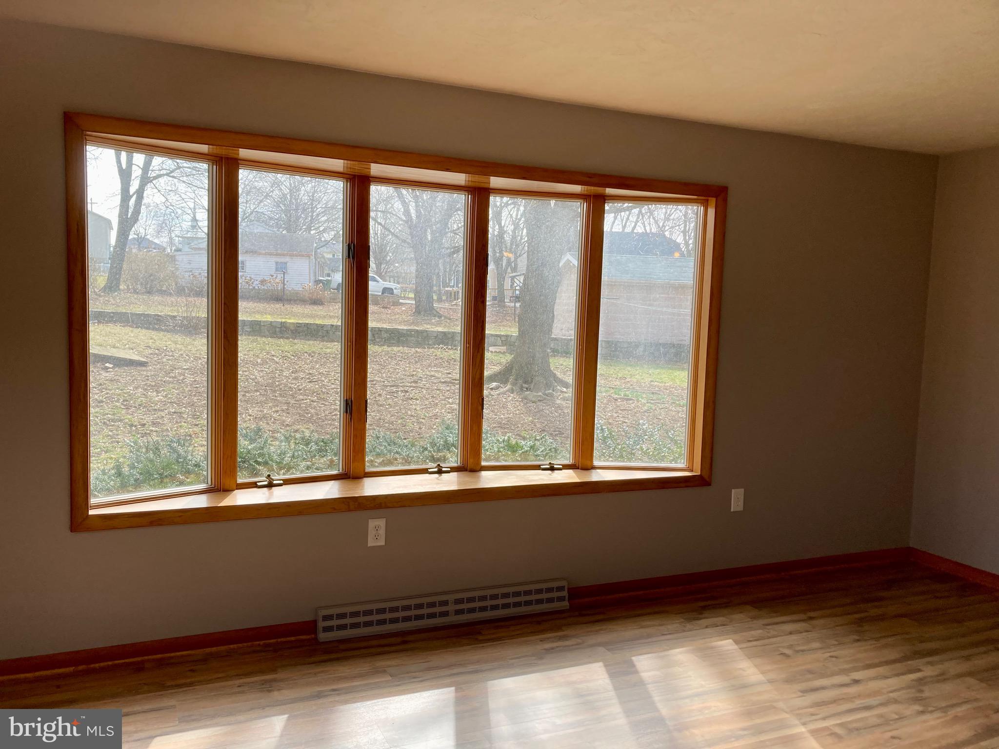 188 West Hanover Street Spring Grove, PA 17362 - Photo 5 of 26