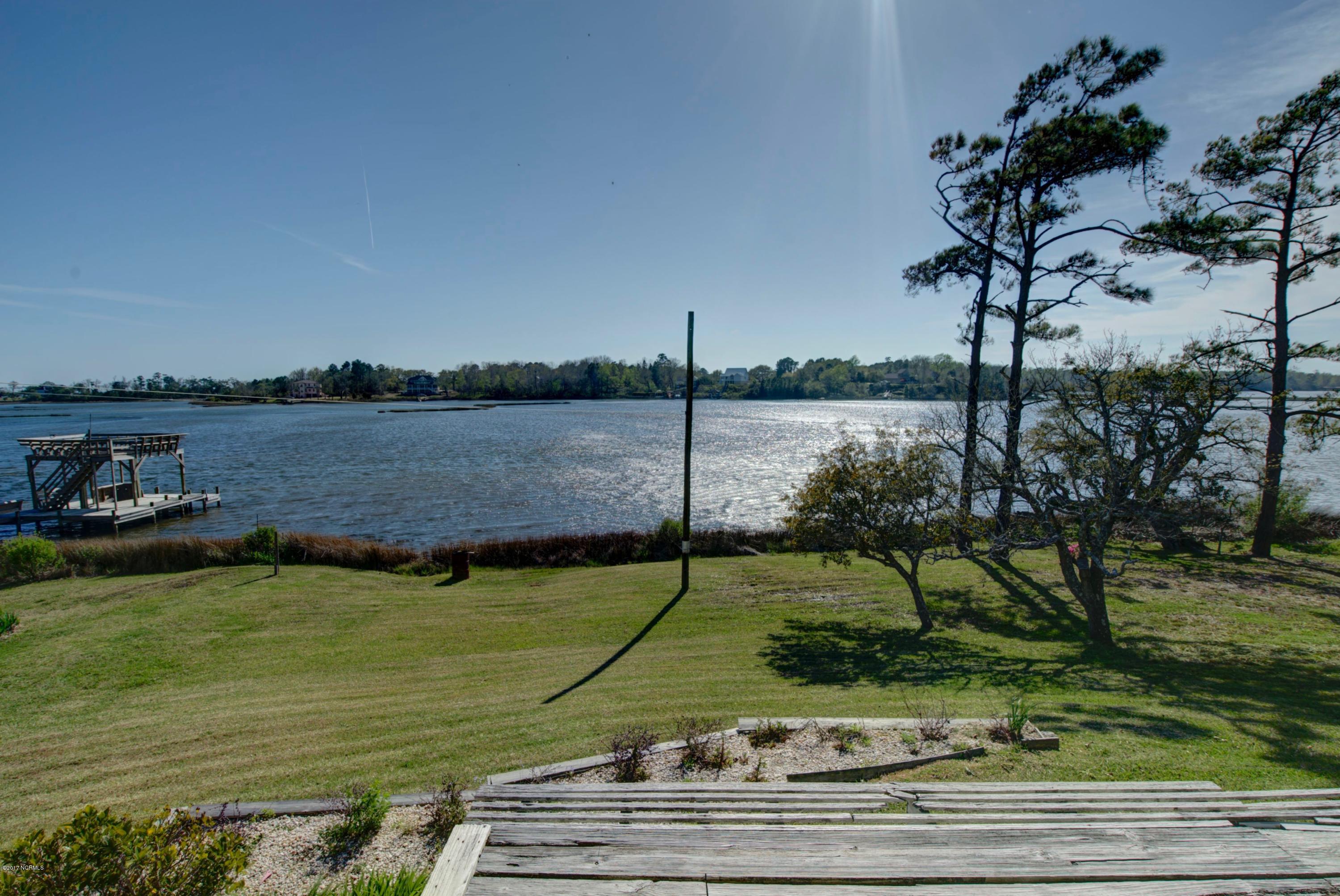 422 Batson Road Hampstead, NC 28443 - Photo 23 of 59 .