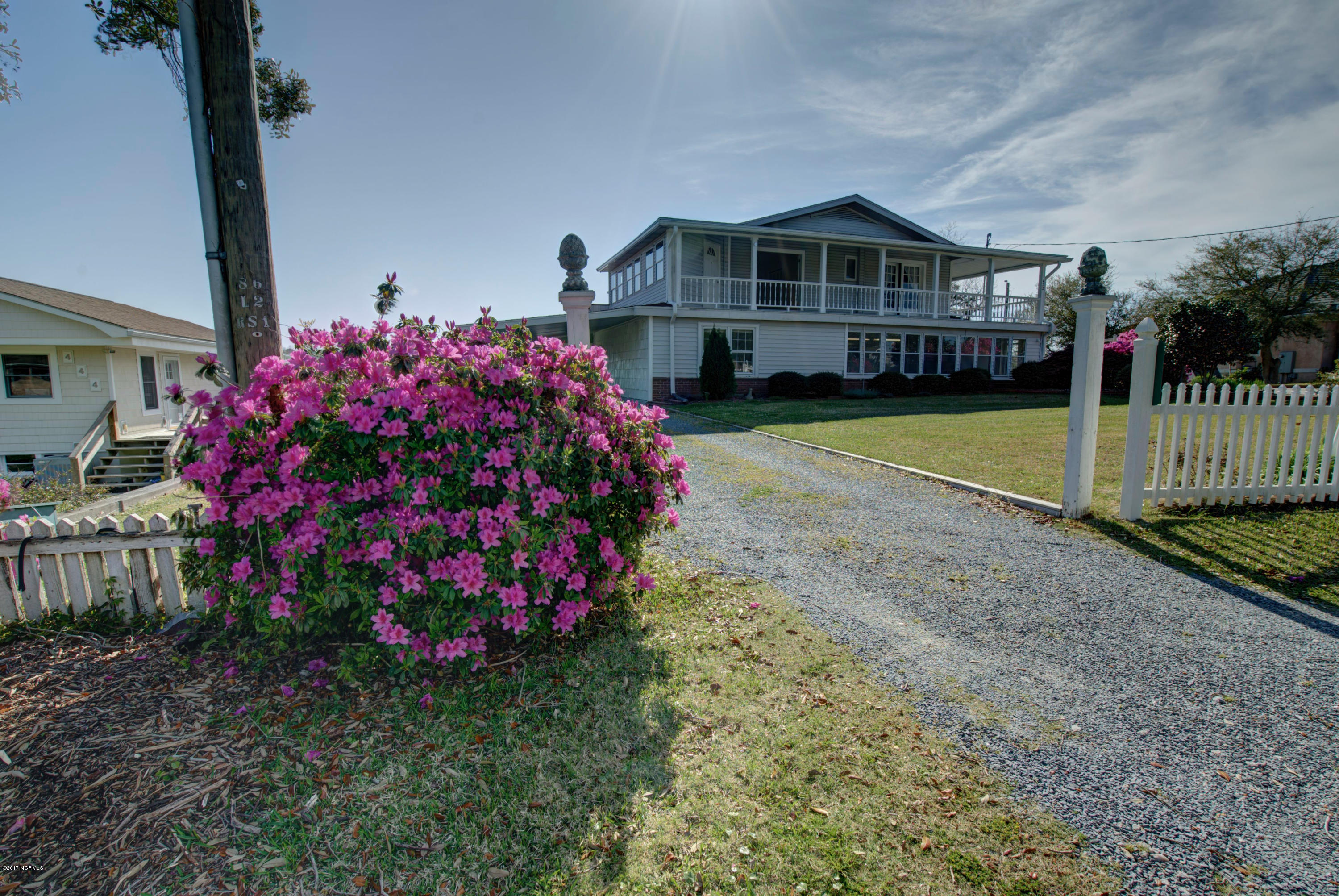 422 Batson Road Hampstead, NC 28443 - Photo 7 of 59 .