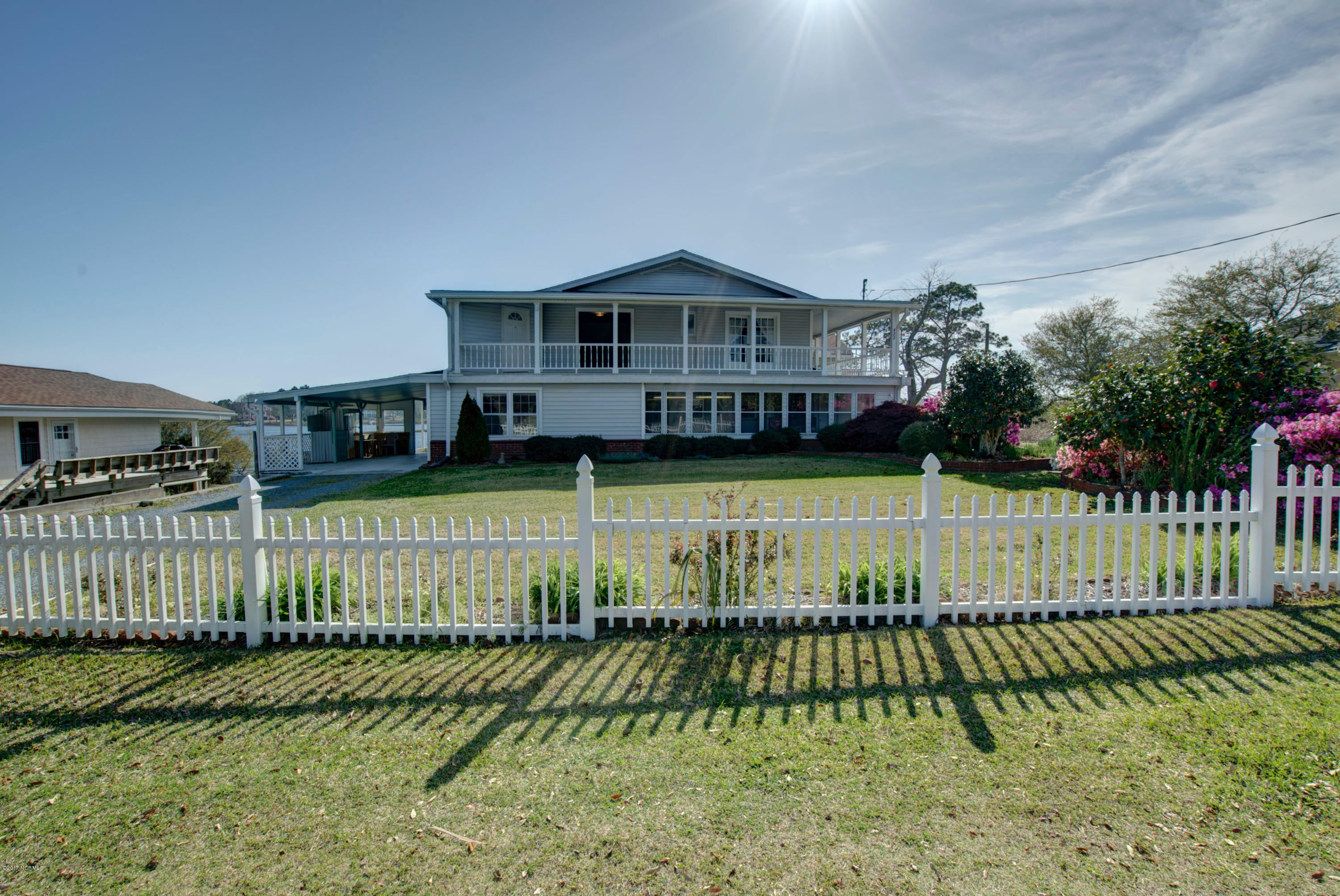 422 Batson Road Hampstead, NC 28443 - Photo 9 of 59 .