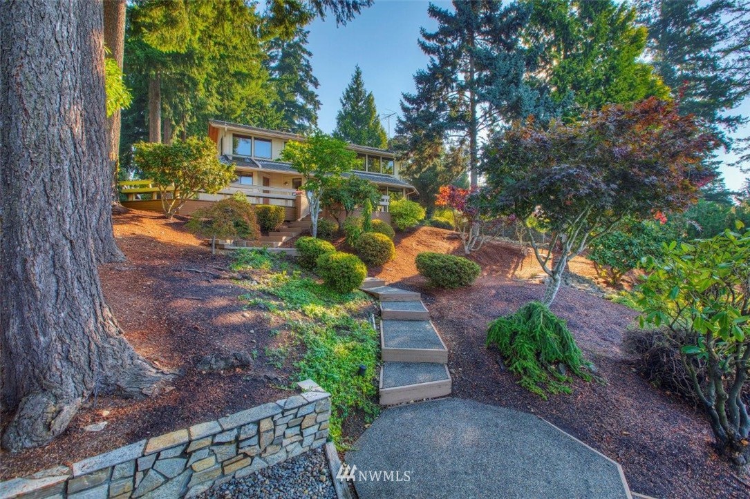 1822 Channel Road East Lake Tapps, WA 98391 - Photo 32 of 38 a view of yard